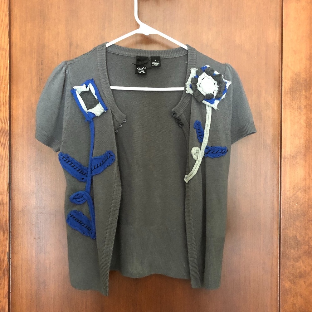 Grey w/ Blue & White Flowers Short Sleeve Cardigan